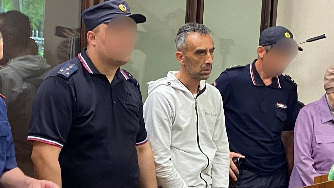 «Ущемляют мои права»: турок, зарезавший жену-россиянку на глазах их 3-летнего сына, не признал вину 