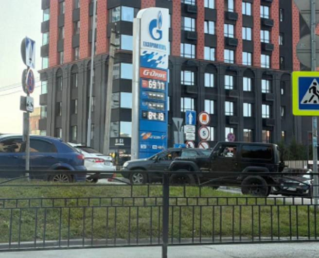 Участники движения делятся фото с АЗС | Источник: Юлия