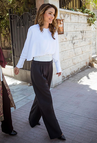 Дивный Восток: 10 лучших выходов иорданской королевы Рании за 2017 год