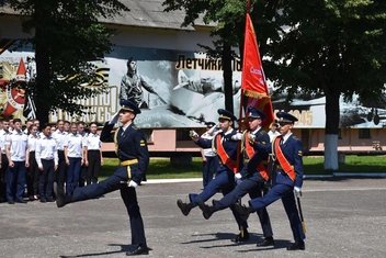 Тут тоже всё строго по-военному | Источник: Администрация Сасова / Vk.com