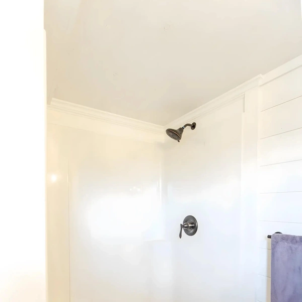 В огороде «Бузина»: оцените дом-прицеп Elderberry — уютную однушку на трех осях