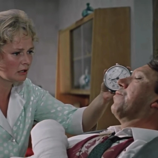 Источник: кадр из фильма «Бриллиантовая рука», реж. Леонид Гайдай, 1969