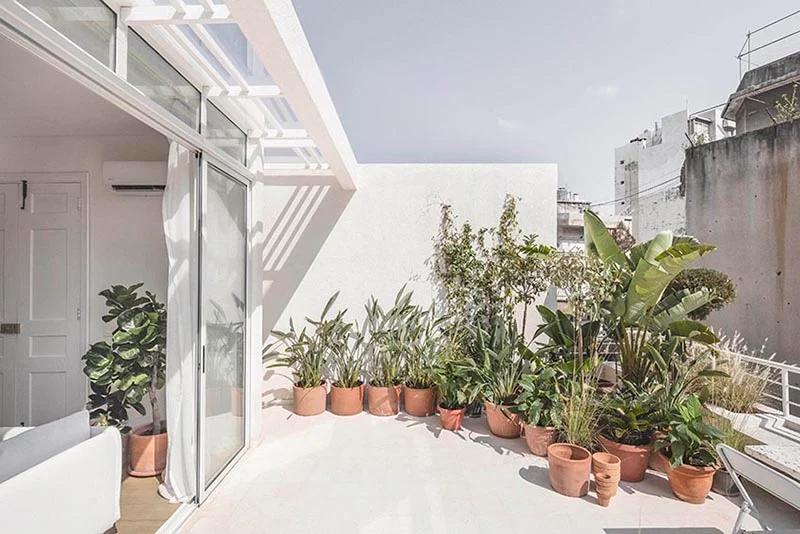 Современный пентхаус с террасой в Ливане | Источник: Ева Саударгайте