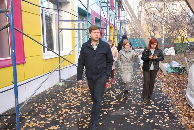 Врио главы Оренбурга проверял процесс ремонта в конце октября | Источник: Альберт Юмадилов / T.me