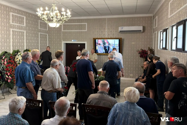 Прощание проходит в Красноармейском районе | Источник: Алексей Волхонский / V1.RU
