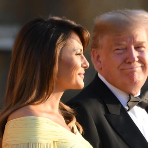 Мелания Трамп снова троллит мужа