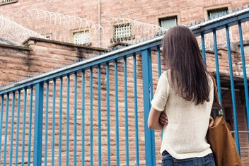 «Моего парня посадили, и мир рухнул. Я рыдаю каждый день»