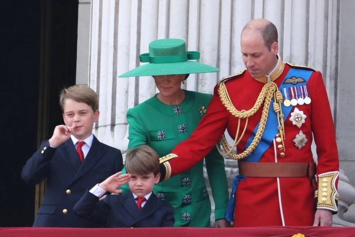 Снова всех очаровал и насмешил: принц Луи во время парада Trooping the Colour