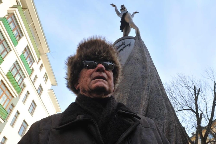 Щедрин открыл памятник Плисецкой в Москве