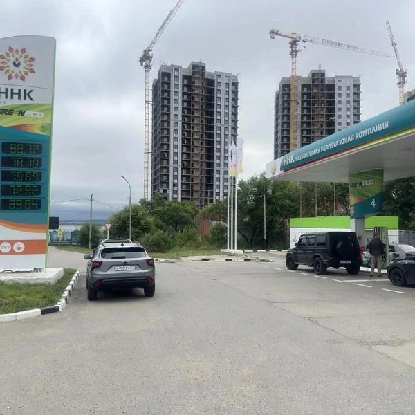 После возвращения в Самару попросила хабаровских коллег прислать свежие фото заправок. Это снимок от 27 августа | Источник: предоставлено жителем Хабаровска