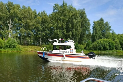 На озере Неро перевернулась лодка с четырьмя мужчинами
