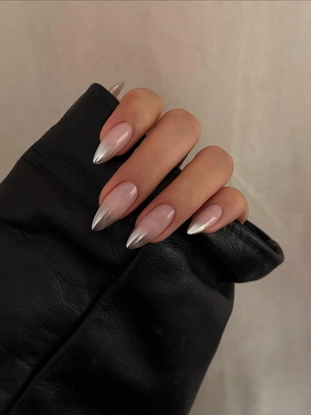 Источник: @nailsbyzola