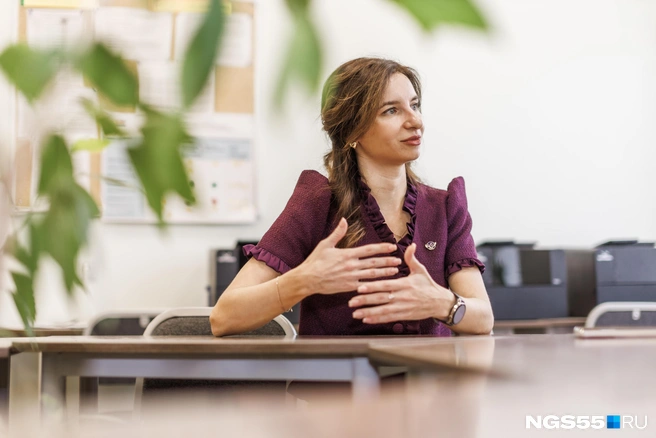 Обществознание сокращают в пользу истории | Источник: Кирилл Башинский / NGS55.RU