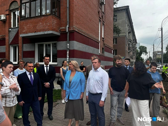 Мэр отмечает, что в этом году в городе высадят более 10 тысяч деревьев и кустарников | Источник: Алена Яхтина / NGS.RU