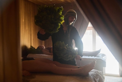 Необычные вакансии в Новосибирске: пармастер и багажист