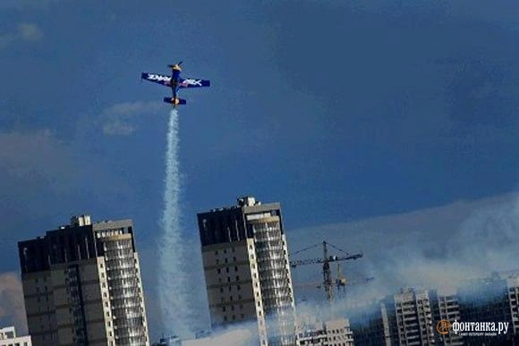 Показательные выступления Red Bull Air Race. | Источник: Яна Тумакова