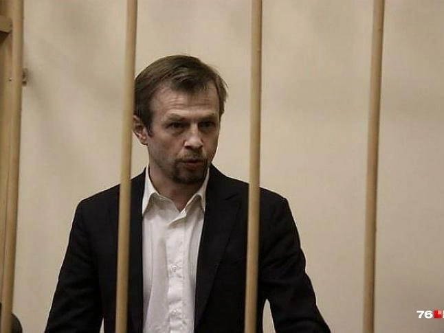 Евгений Урлашов вступил в должность мэра Ярославля после выборов 1 апреля 2012 года. | Источник: Михаил Контуев / 76.RU