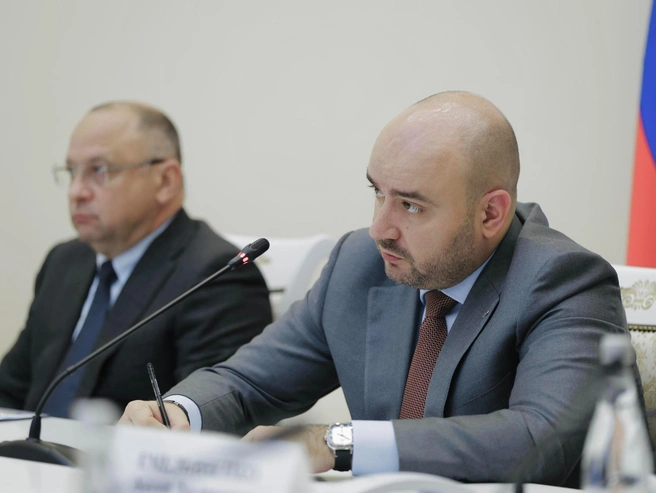 Вячеслав Федорищев проконтролировал устранение аварии водоснабжения в Красноармейском районе | Источник: Иван Макеев
