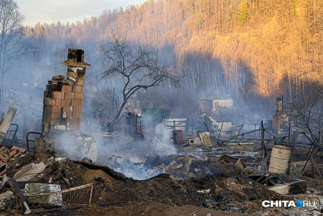 Местные жители говорят об уничтожении 40 домов, прокуратура — о 20 | Источник: Олег Фёдоров / CHITA.RU