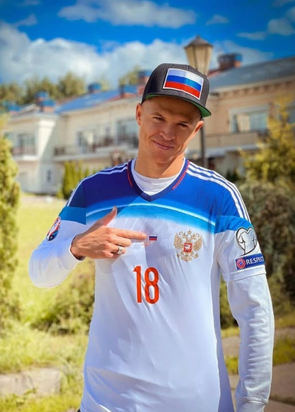 Дмитрий Тарасов | www.starhit.ru