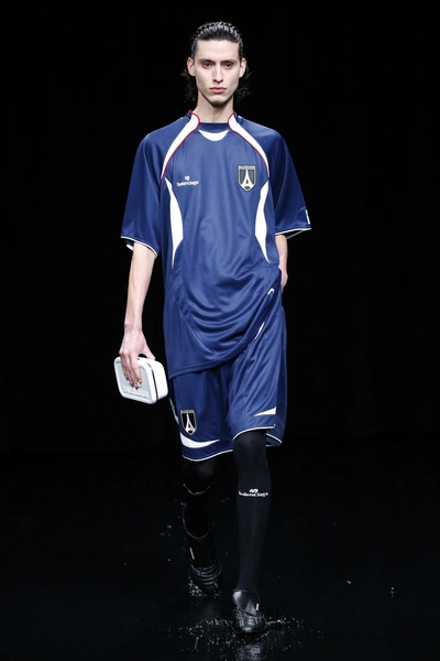 Balenciaga aw20 | Источник: Getty Images