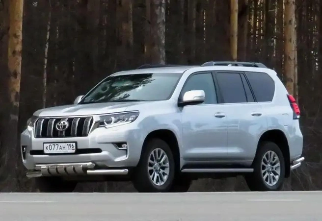 Личный автомобиль министра — Land Cruiser 2017 года выпуска | Источник: nomerogram.ru