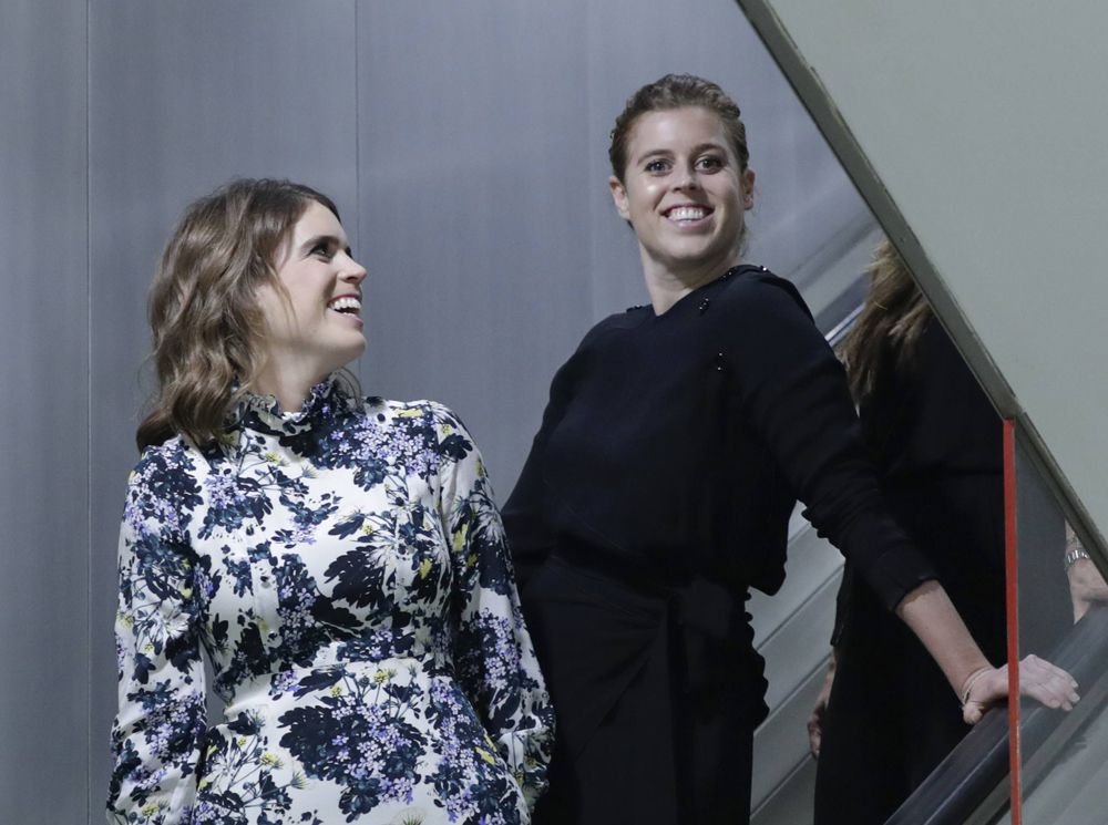 Как в королевской семье отметили 30-летие принцессы Беатрис | marieclaire.ru