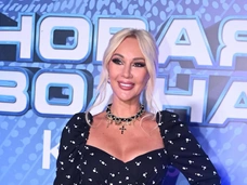 Кудрявцева в ужасе от заголовков о себе, Тодоренко и Топалов отмечают годовщину: соцсети звезд