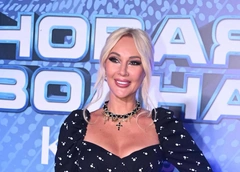 Кудрявцева в ужасе от заголовков о себе, Тодоренко и Топалов отмечают годовщину: соцсети звезд