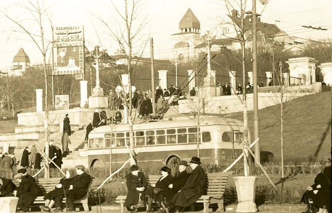 Заметили, как оберегали посаженные деревца? | Источник: фотофонд Самарского областного государственного архива социально-политической истории