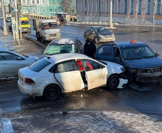 Массовое ДТП у Политеха | Источник: «Рязань»