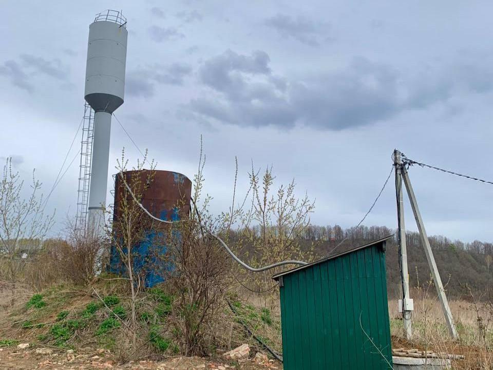 Село Татарстана, которое месяцами сидело без воды, снова осталось без нее. Власти боятся, что ее не будет вообще