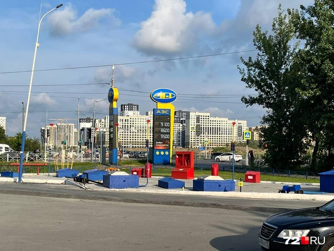 Стоимость топлива на заправке H-1 также на 3 августа  | Источник: Анатолий Кузнецов / 72.RU