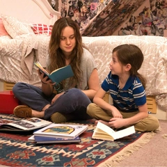 «Дочь расстроилась, что ее парту заняли, как объяснить ей, что это ерунда»