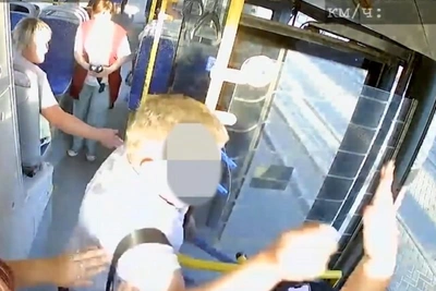 В Казани пассажир избил контролера автобуса