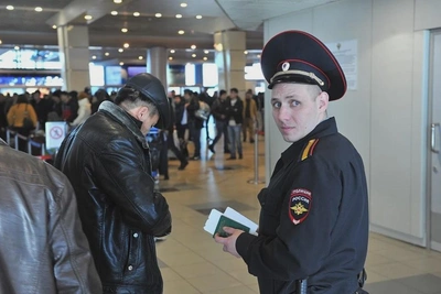 На Камчатке с рейса в Москву сняли двоих пассажиров