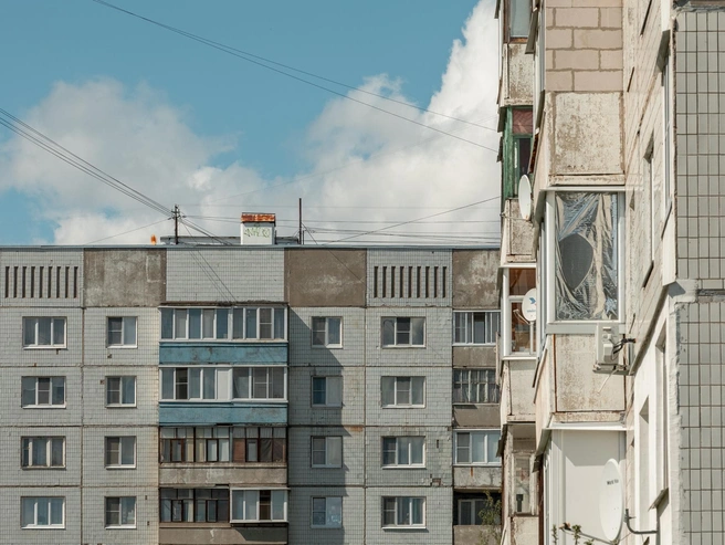 Эстетика панельных домов строится на графичности линий | Источник: Александр Куренной / 76.RU