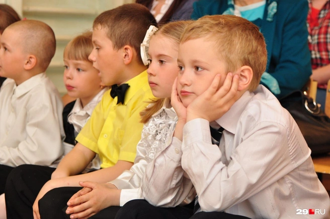 Пособие будут начислять, пока ребенку не исполнится 8 лет, но подавать документы придется каждый год | Источник: Сергей Сюрин / 29.RU