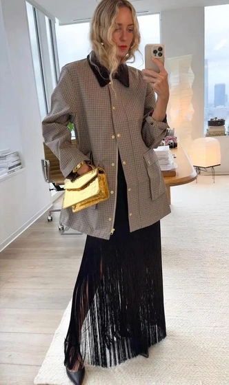 В чем встречать Новый год 2026 Красной Огненной Лошади: рекомендации по знакам Зодиака