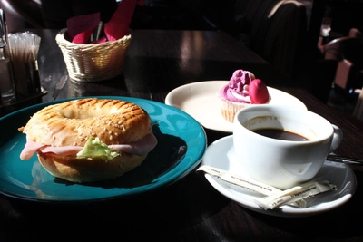 Новосибирцы назвали любимые кофейни в уличном опросе