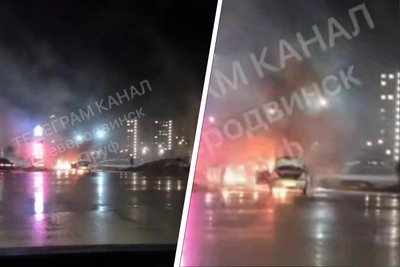 В Северодвинске на дороге загорелся автомобиль