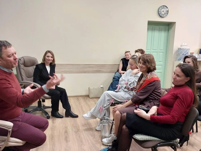 Сергей Нетиевский во время выступления | Источник: читатель E1.RU