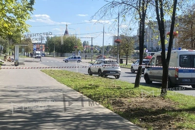 Оцепление и саперы на юге Москвы: проверка автомобиля