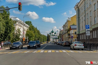 В центре Ярославля перекрыли движение из-за парада «Локомотива»