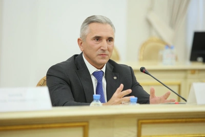Моор объяснил, почему при БПЛА глушат связь