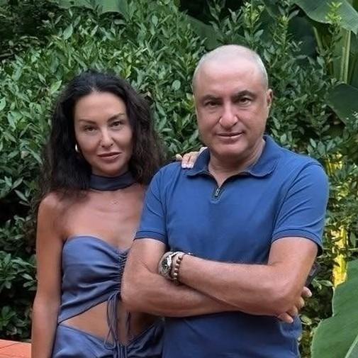 Жена-красотка Михаила Турецкого приехала на дикий остров к дочери в «Выживалити. Наследники»