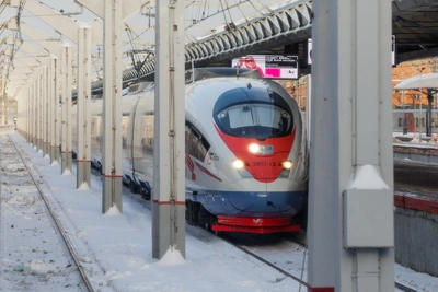 РЖД вводит дополнительные поезда на маршруте Москва-Санкт-Петербург