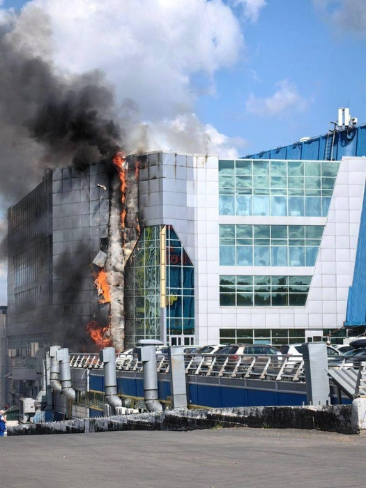 Основанием для закрытия ТРЦ послужили выявленные недостатки, создававшие угрозу для жизни и здоровья людей | Источник: www.city-n.ru