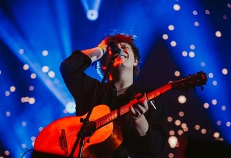 Гениальный трек или бессмысленный набор слов? Новая песня «Сидр» группы «Бонд с кнопкой»