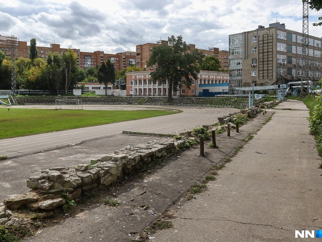 «Реконструкция» стадиона не встретила понимания у жителей | Источник: Наталья Бурухина / NN.RU